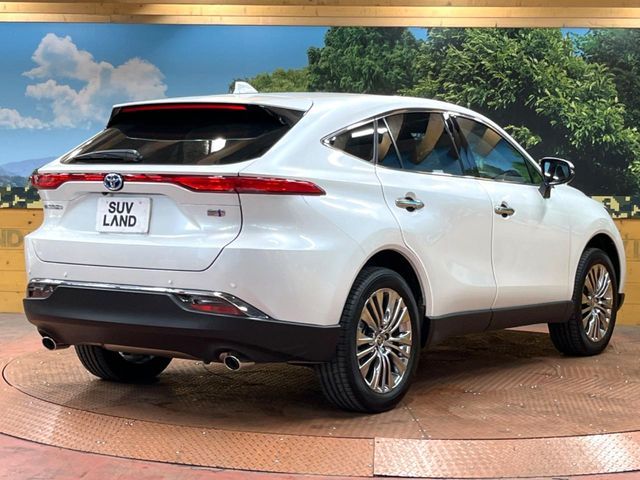 TOYOTA HARRIER HYBRID 2024