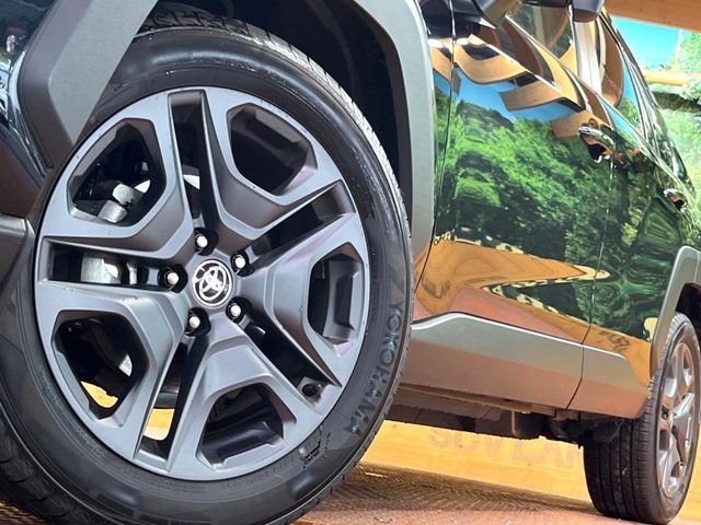 TOYOTA RAV4 4WD 2023