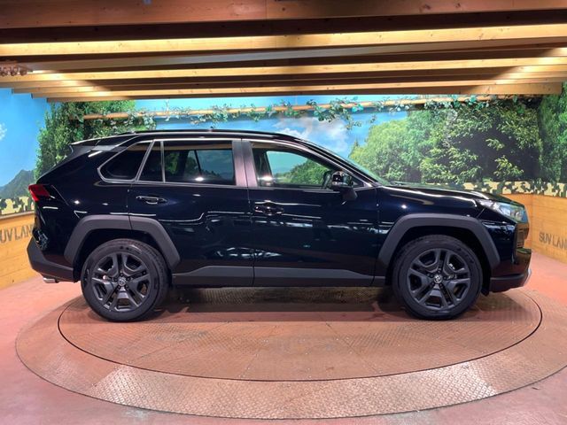 TOYOTA RAV4 4WD 2023