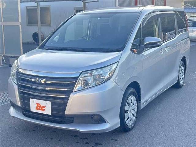 TOYOTA NOAH 2014