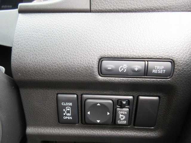 NISSAN CARAVAN van 4WD 2025