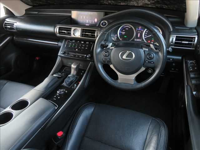 TOYOTA LEXUS IS300h 2013