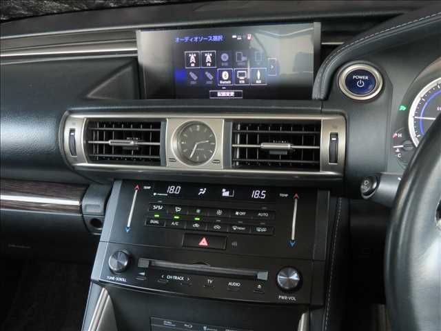 TOYOTA LEXUS IS300h 2013