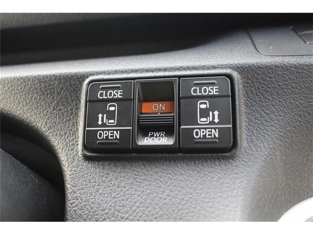 TOYOTA SIENTA HYBRID 2019