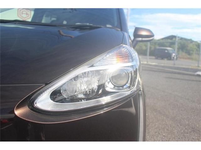 TOYOTA SIENTA HYBRID 2019