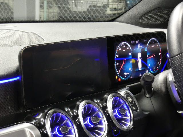 MERCEDES BENZ MERCEDES BENZ GLB 2022