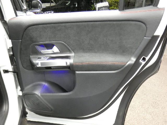 MERCEDES BENZ MERCEDES BENZ GLB 2022