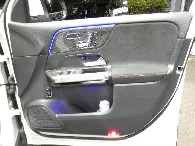 MERCEDES BENZ MERCEDES BENZ GLB 2022