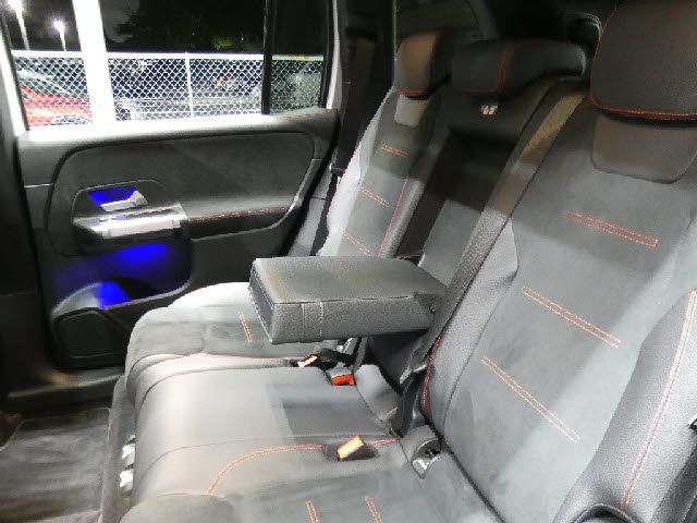 MERCEDES BENZ MERCEDES BENZ GLB 2022