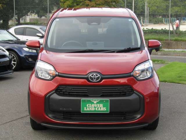 TOYOTA SIENTA HYBRID 2023