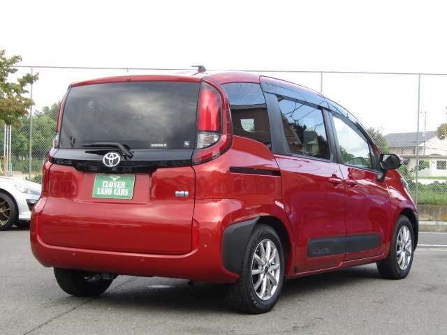 TOYOTA SIENTA HYBRID 2023