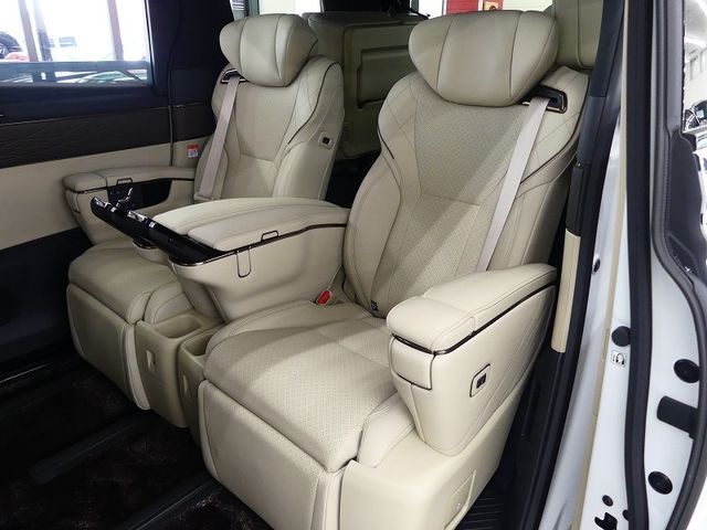 TOYOTA ALPHARD hybrid 2024