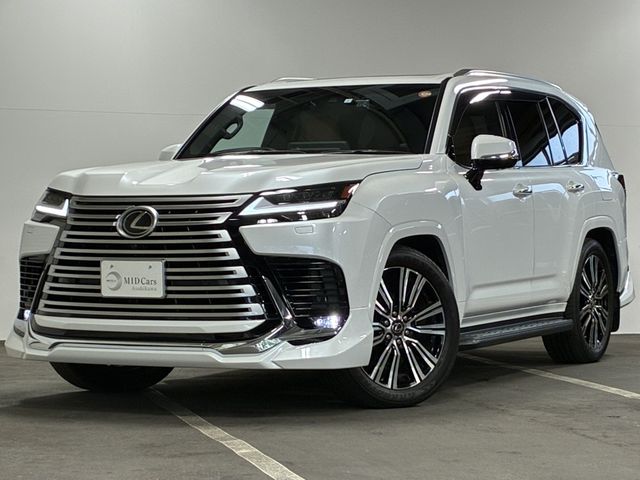 TOYOTA LEXUS LX600 2023