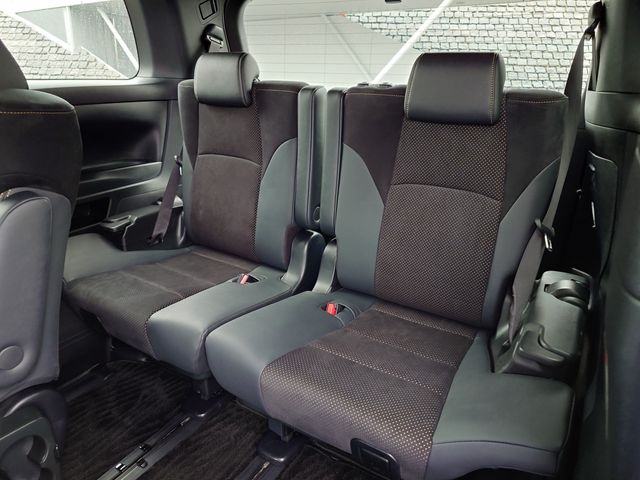 TOYOTA ALPHARD hybrid 4WD 2021