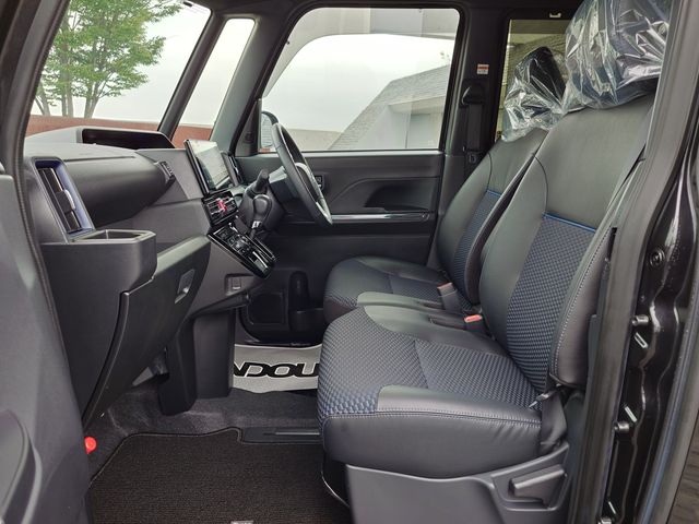 DAIHATSU TANTO CUSTOM 2022