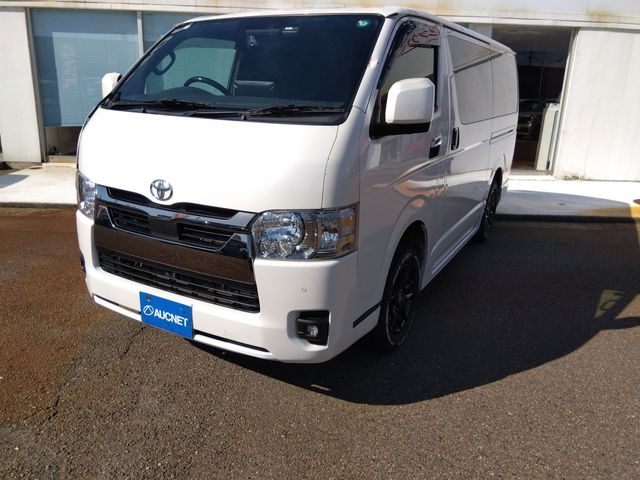 TOYOTA HIACE van 4WD 2023