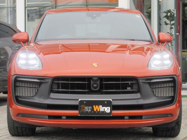 PORSCHE PORSCHE Macan 2024