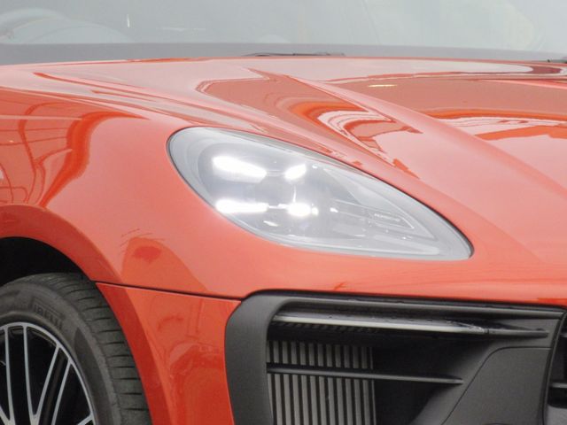 PORSCHE PORSCHE Macan 2024