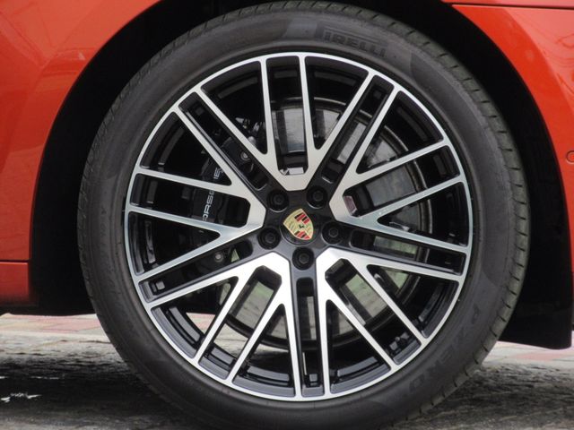 PORSCHE PORSCHE Macan 2024