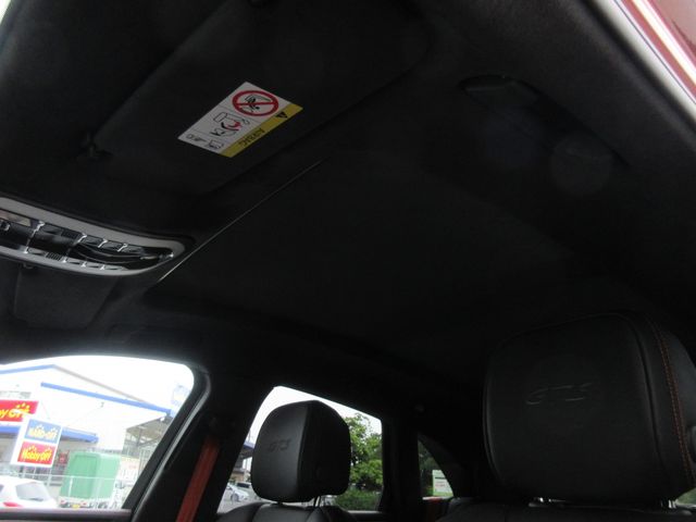 PORSCHE PORSCHE Macan 2024