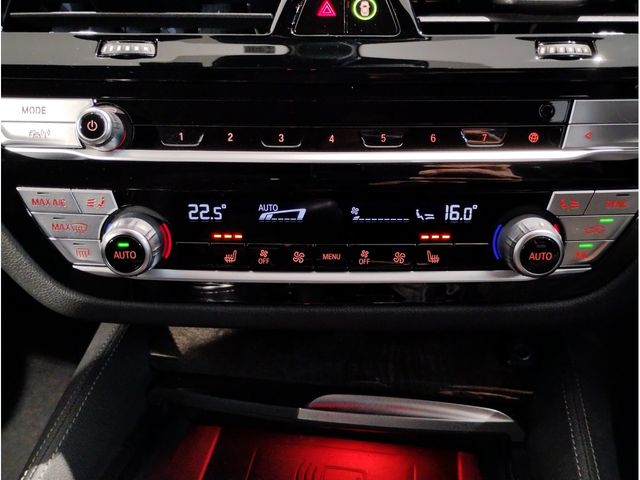 BMW BMW 5series sedan 2022