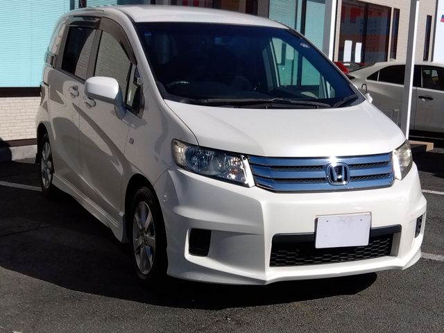 HONDA FREED Spike 2010