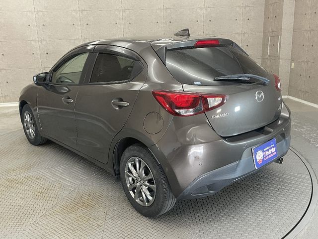 MAZDA DEMIO 2017