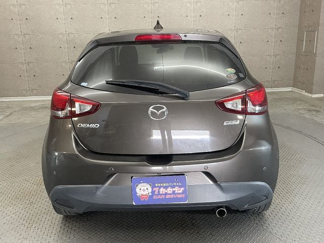 MAZDA DEMIO 2017