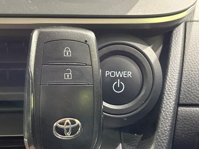 TOYOTA PRIUS 4WD 2023