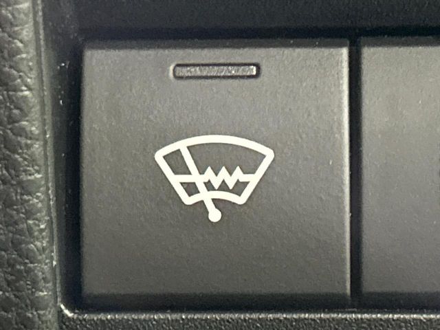 TOYOTA VOXY 4WD 2024