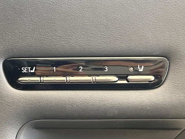 TOYOTA LEXUS LS500h 4WD 2018