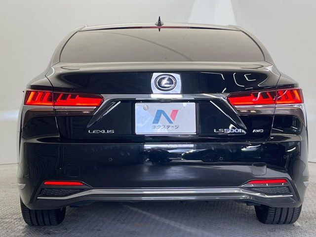 TOYOTA LEXUS LS500h 4WD 2018