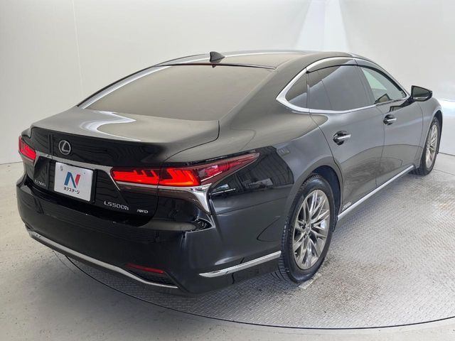 TOYOTA LEXUS LS500h 4WD 2018
