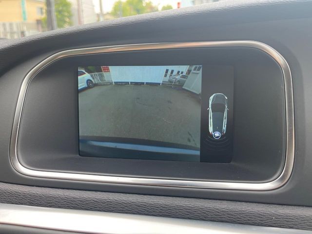 VOLVO VOLVO V40 2017