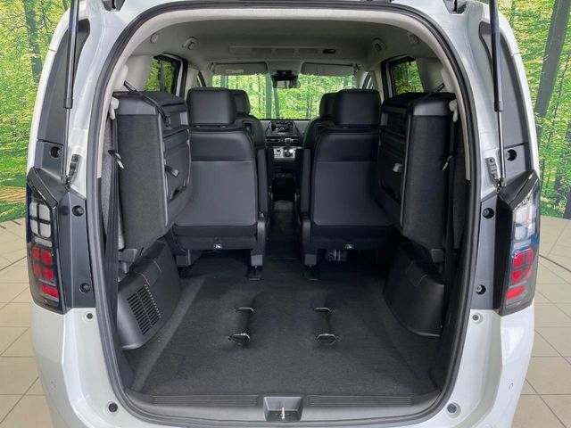 HONDA FREED e:HEV 2025