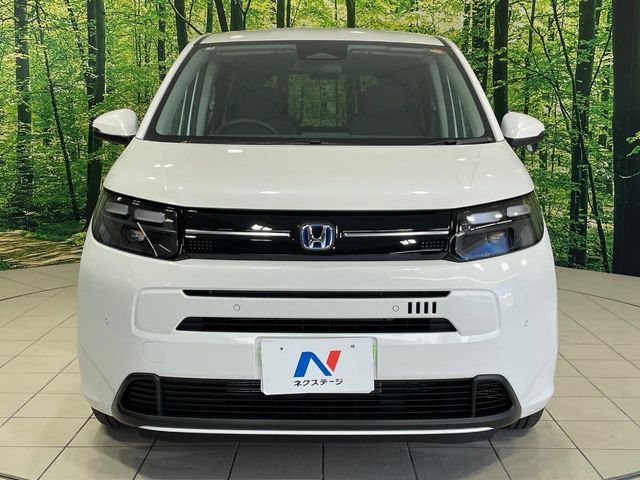 HONDA FREED e:HEV 2025