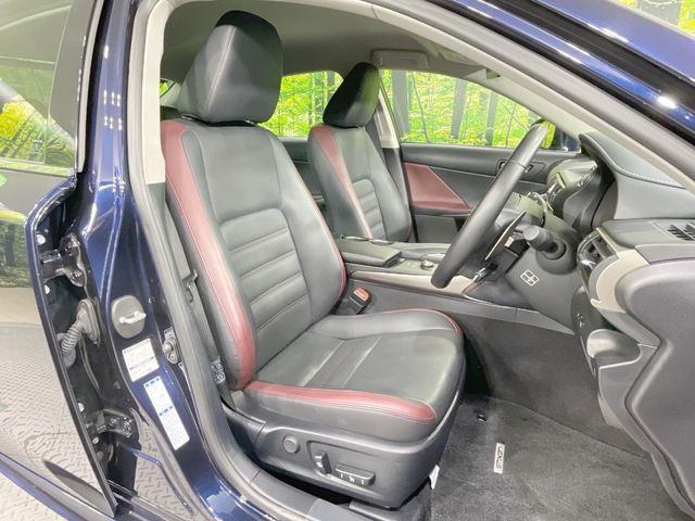 TOYOTA LEXUS IS300h AWD 2017