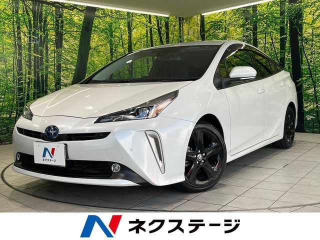 TOYOTA PRIUS 2021