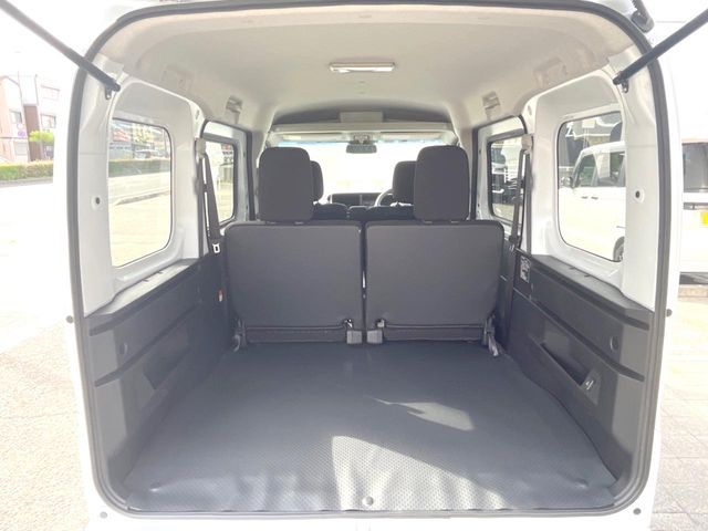 DAIHATSU ATRAI van 2022