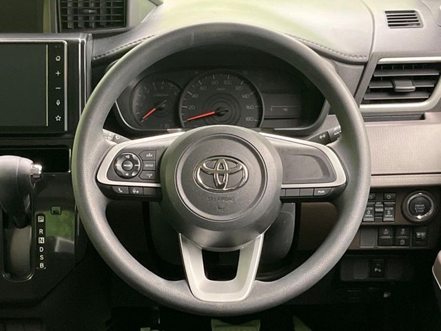 TOYOTA ROOMY 2022