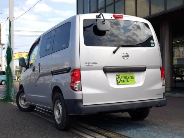 NISSAN NV200 VANETTE van 2017