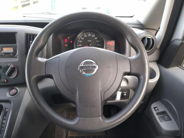 NISSAN NV200 VANETTE van 2017