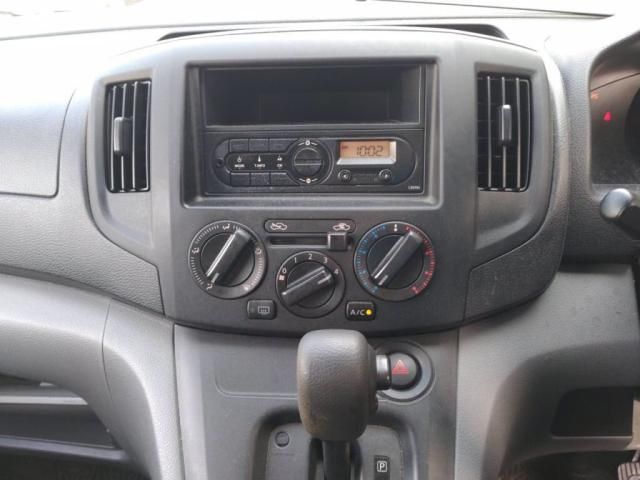 NISSAN NV200 VANETTE van 2017