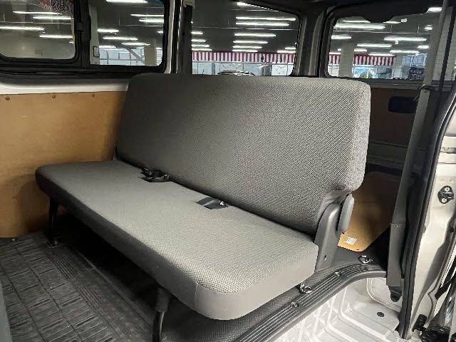 TOYOTA HIACE van 2WD 2023