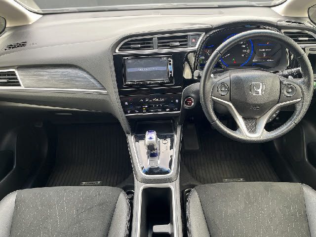 HONDA SHUTTLE HYBRID 2015