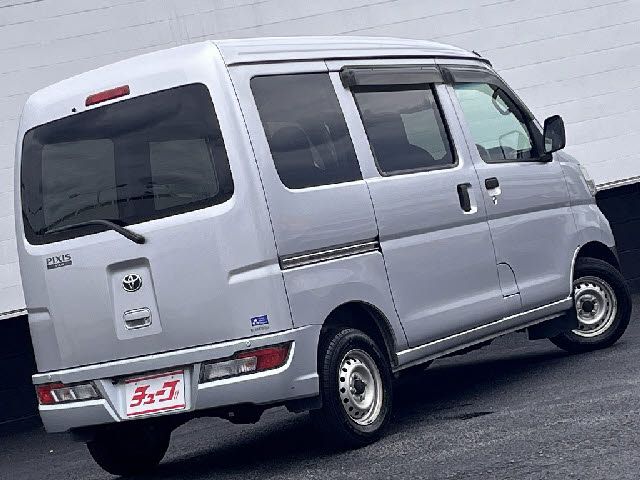 TOYOTA PIXIS van 2020