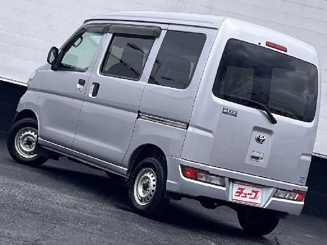 TOYOTA PIXIS van 2020