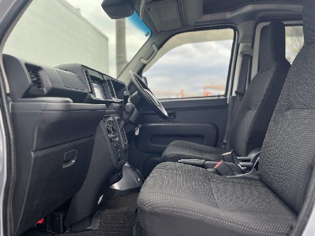 TOYOTA PIXIS van 2020