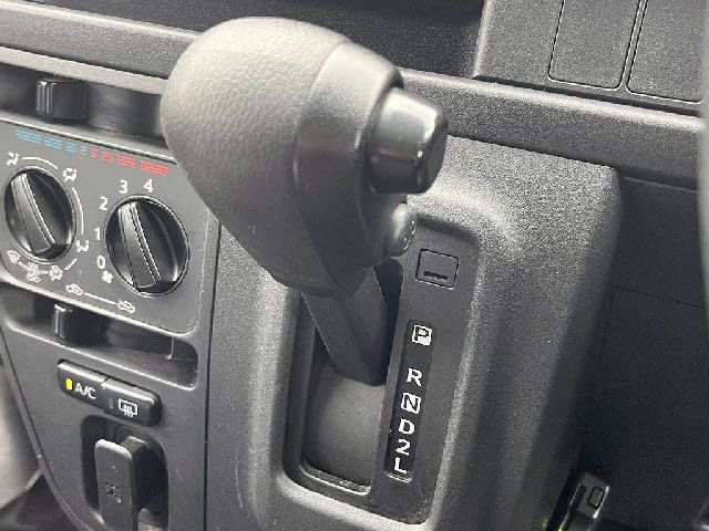 TOYOTA PIXIS van 2020