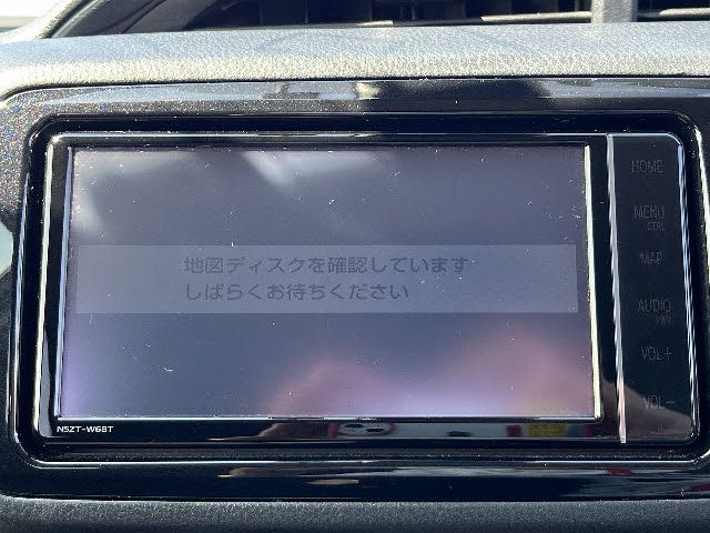 TOYOTA VITZ HYBRID 2019